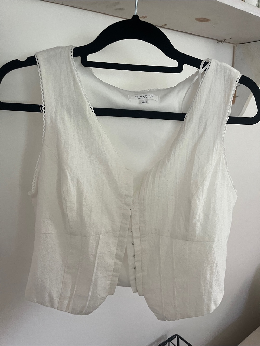 Kirk Originals White Sleeveless Button-Front Camisole